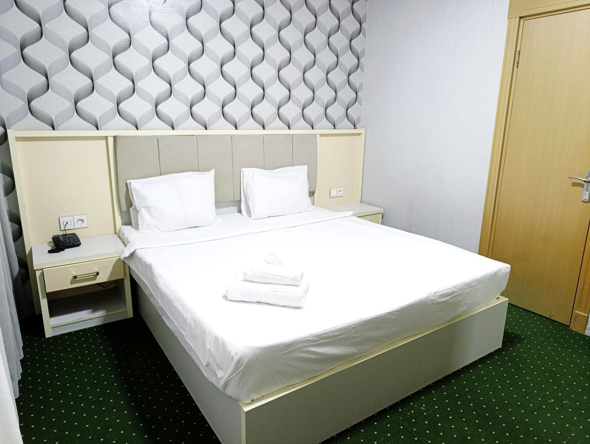 Alis Hotel Baku Luaran gambar