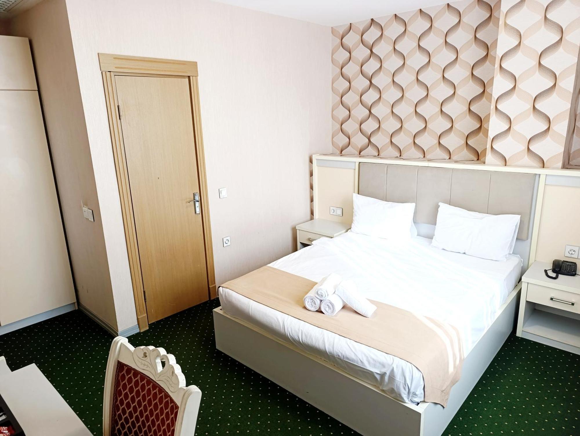 Alis Hotel Baku Luaran gambar